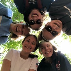 Meet your Posher, Felicity